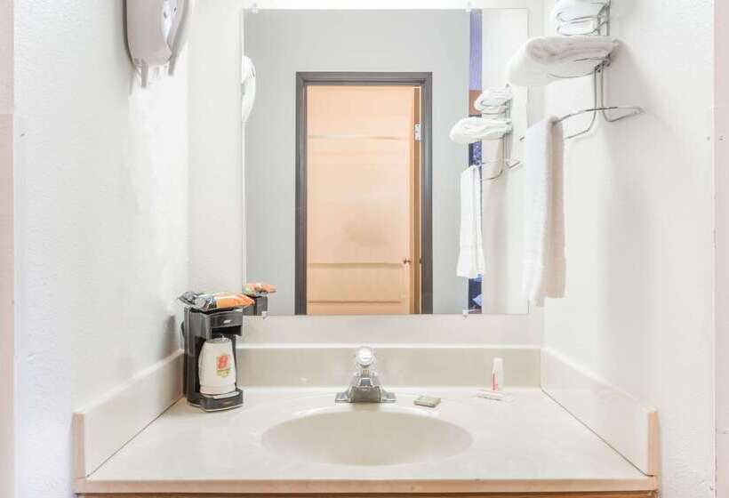 모텔 Super 8 By Wyndham Front Royal