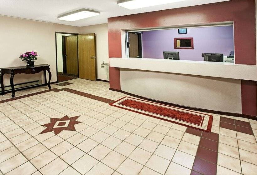 Мотель Super 8 By Wyndham Heath/newark