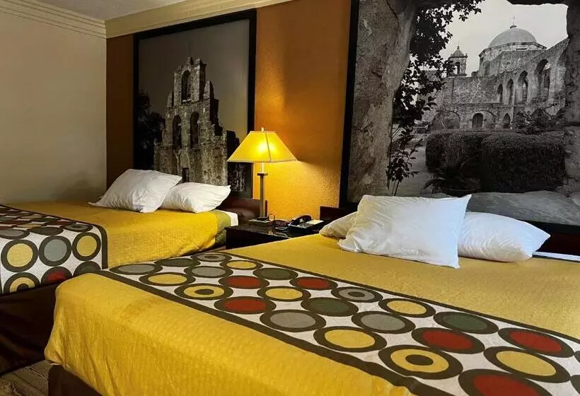 מוטל Super 8 By Wyndham Houston West Katy