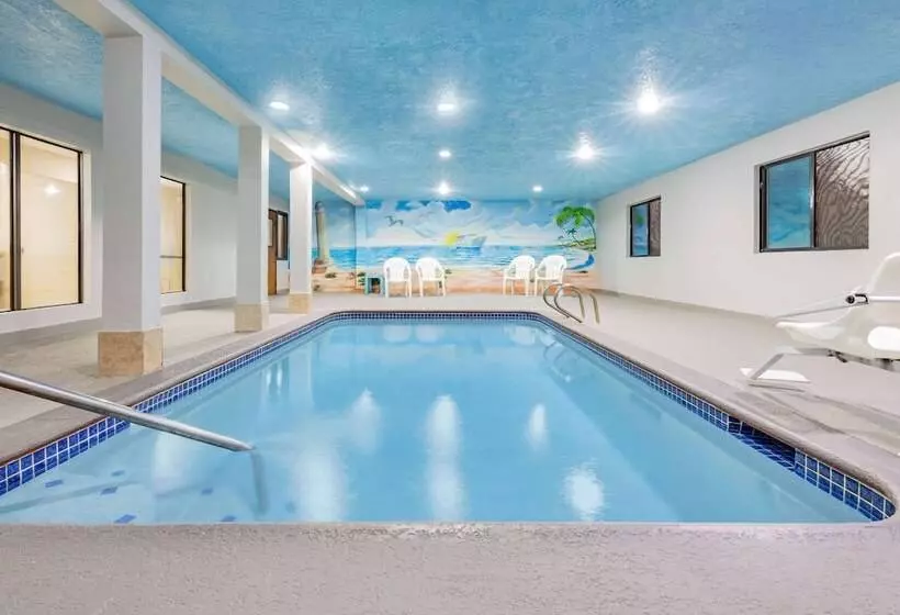 모텔 Super 8 By Wyndham League City Kemah Area