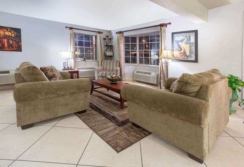 מוטל Super 8 By Wyndham West Monroe