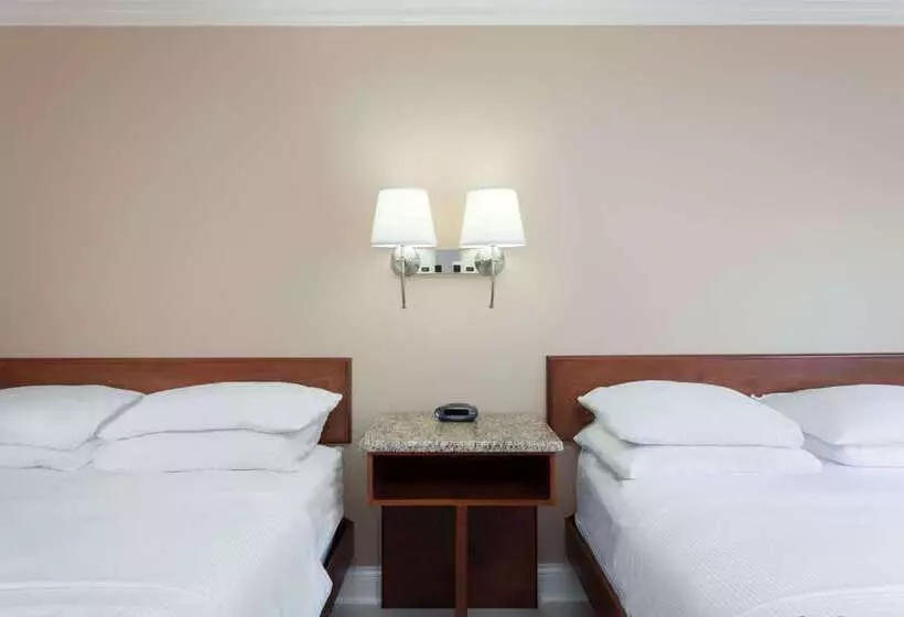 汽车旅馆  Super 8 By Wyndham Owensboro