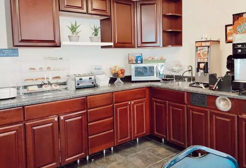 Motelli Super 8 By Wyndham Perham