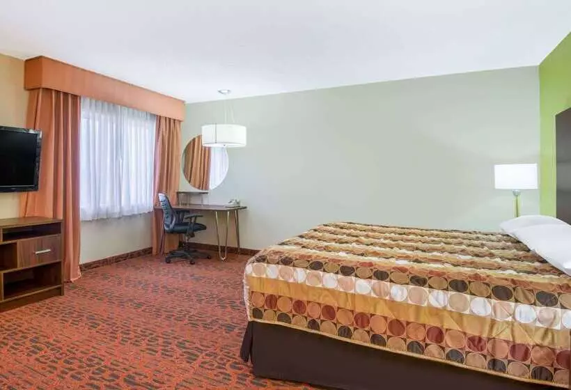 汽车旅馆  Super 8 By Wyndham Portales