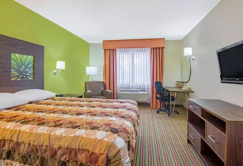 汽车旅馆  Super 8 By Wyndham Portales