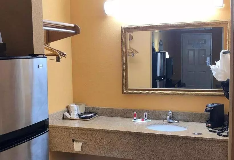 فندق على الطريق Baymont By Wyndham Richburg Chester Area