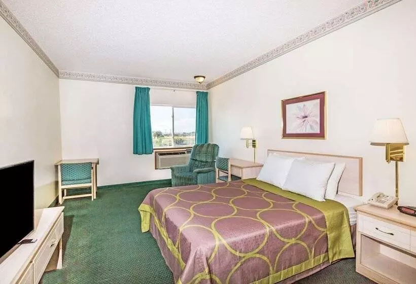 فندق على الطريق Super 8 By Wyndham Willcox