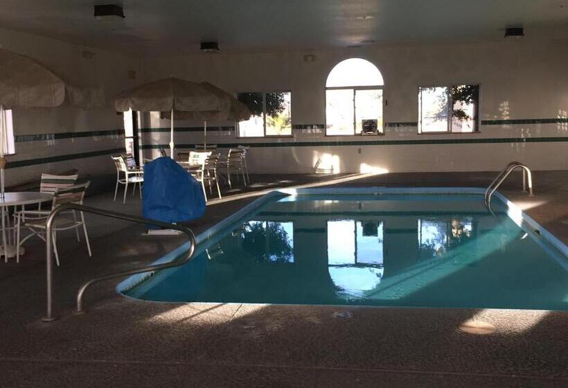 فندق على الطريق Super 8 By Wyndham Willcox