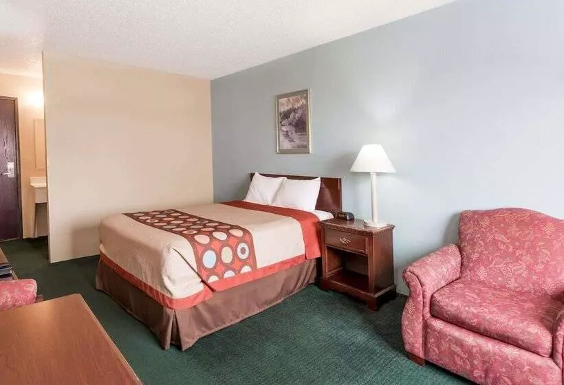 Мотель Super 8 By Wyndham Woodstock