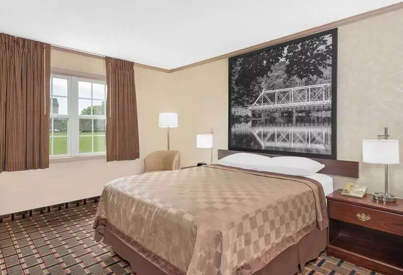 فندق على الطريق Super 8 By Wyndham Maumee Perrysburg Toledo Area