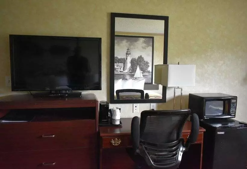 فندق على الطريق Super 8 By Wyndham Maumee Perrysburg Toledo Area