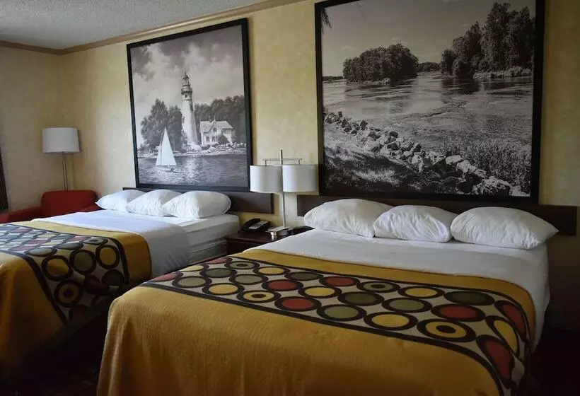 فندق على الطريق Super 8 By Wyndham Maumee Perrysburg Toledo Area