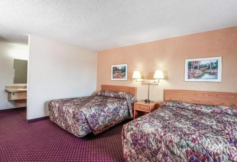 Мотель Travelodge By Wyndham Deer Lodge Montana