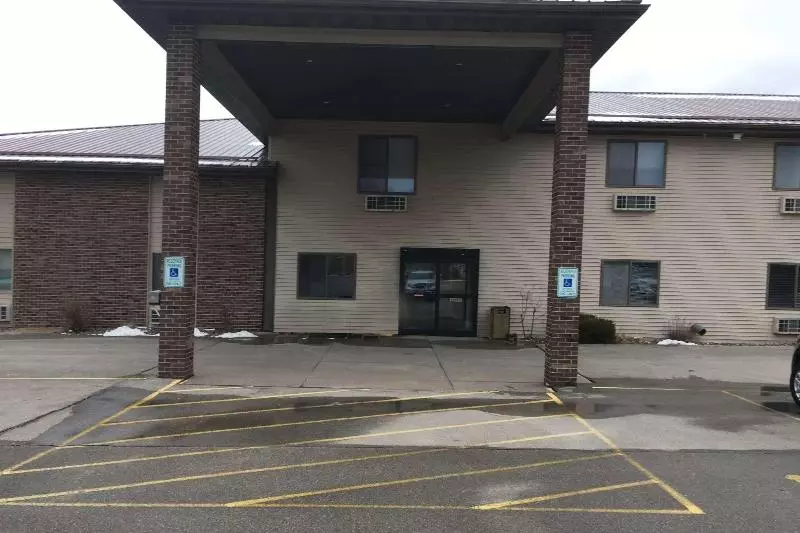 ホテル Americinn By Wyndham Viroqua