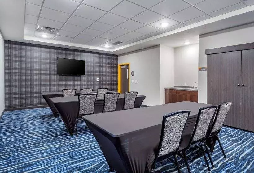 Hotelli Glō Best Western Dawley Farms In Sioux Falls