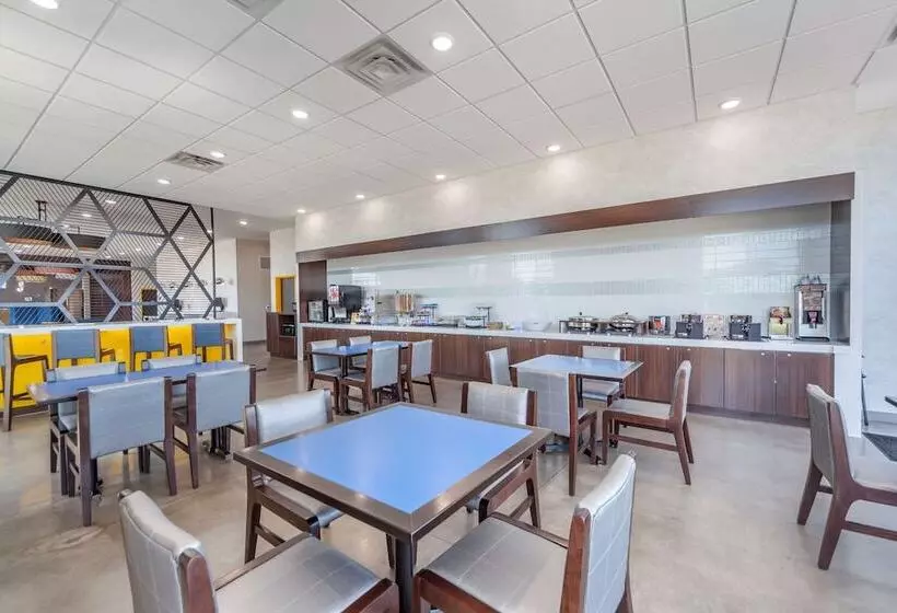 Hotelli Glō Best Western Dawley Farms In Sioux Falls