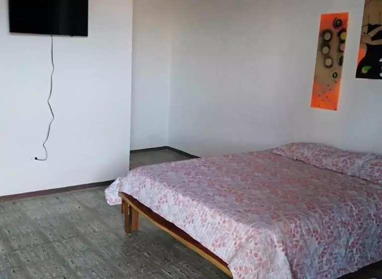 Retkeilymaja Posada Dulce Vida