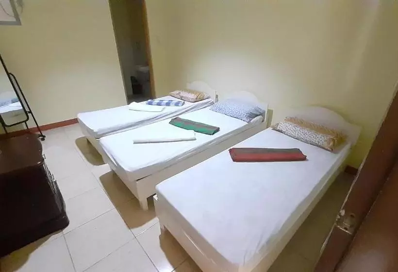 هتل Dunchel S Guest House