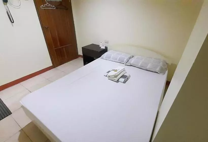 هتل Dunchel S Guest House