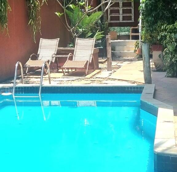 膳宿费 Vila Jabutis