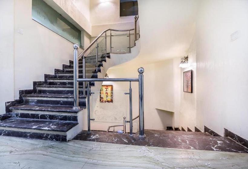 酒店 Capital O 31390 Ambrosia