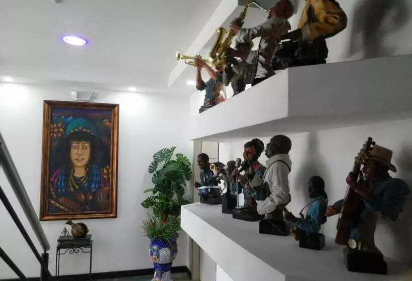 هتل Los Maderos
