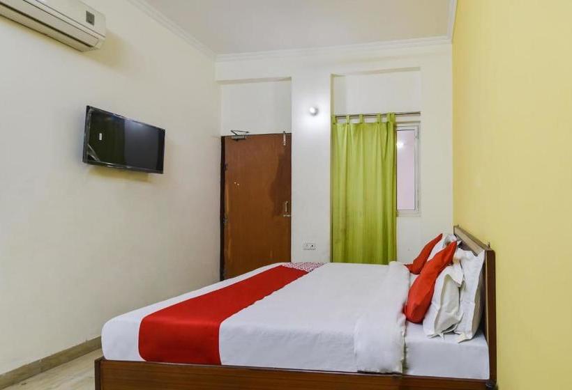 酒店 Oyo 66602 Apple Hut