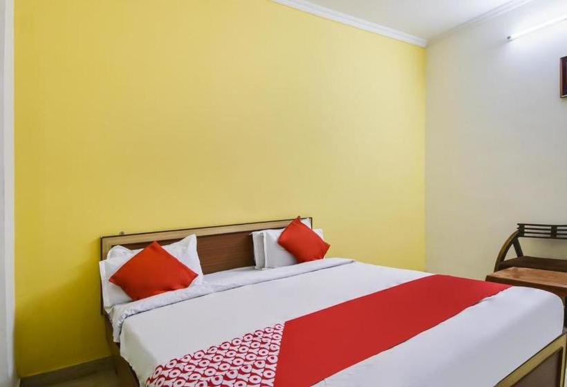 酒店 Oyo 66602 Apple Hut