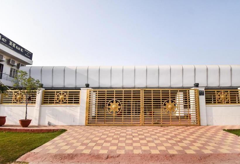 酒店 Oyo 66602 Apple Hut