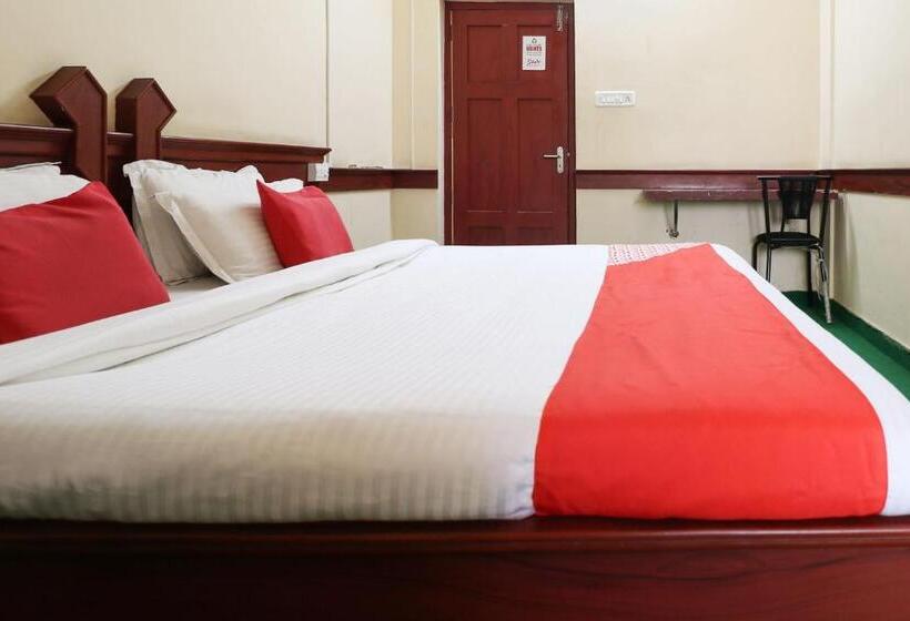 فندق Oyo 67591 Space Park Residency