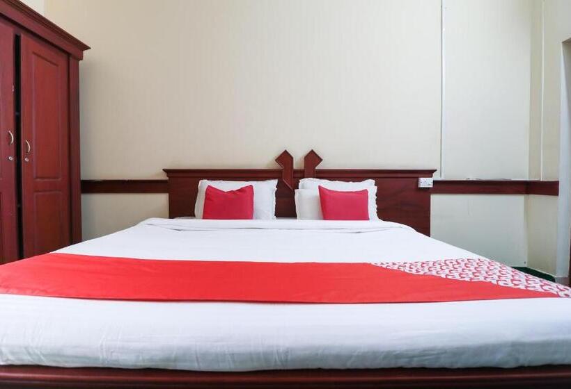 فندق Oyo 67591 Space Park Residency