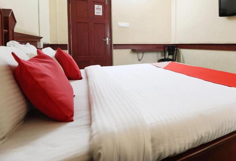 فندق Oyo 67591 Space Park Residency