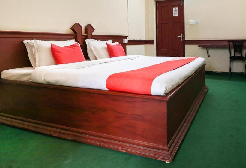 فندق Oyo 67591 Space Park Residency