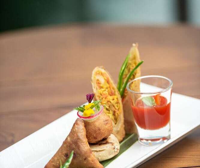 هتل Seasalter Maldives