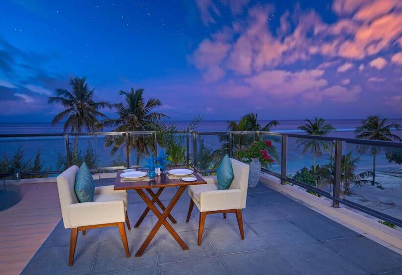 هتل Seasalter Maldives