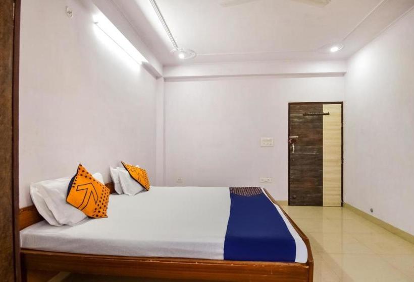 בית מלון כפרי Spot On 67016 Blue Moon Guest House