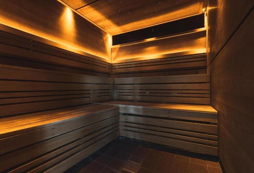 Отель The Tytherington