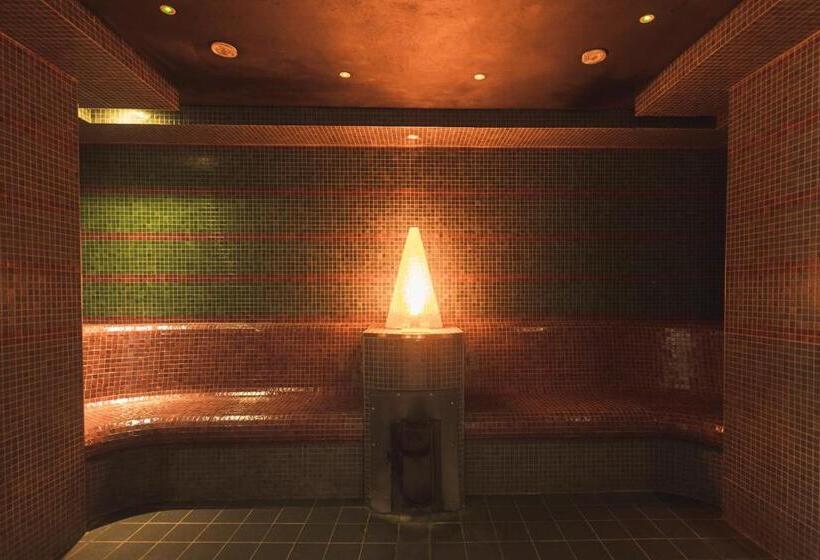 Отель The Tytherington