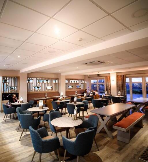 Отель The Tytherington