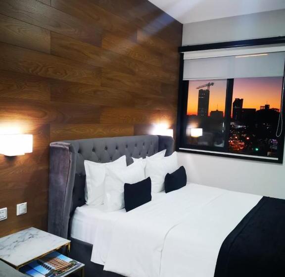 هتل Tryp By Wyndham Santa Cruz