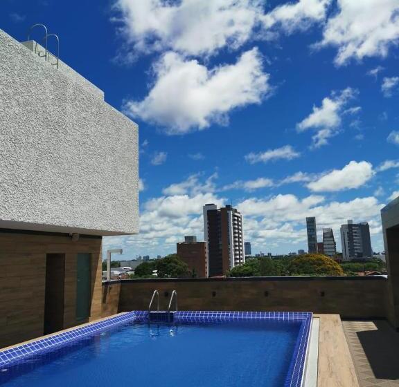 هتل Tryp By Wyndham Santa Cruz