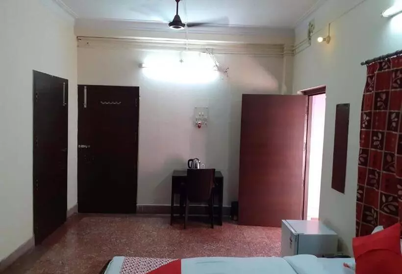 Majatalo Lake Town Guest House