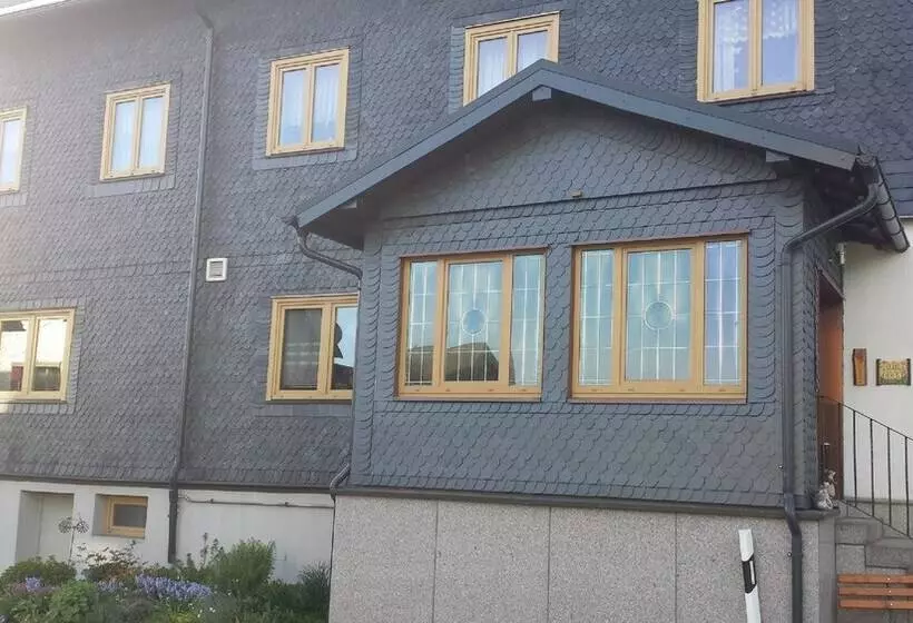 Gasthaus & Pension Am Rennsteig