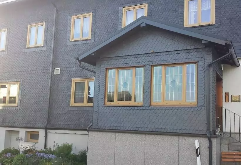 Gasthaus & Pension Am Rennsteig