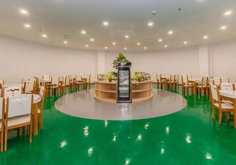 هتل Greentree Inn Dalian Airport New District Xinzhaizi Express