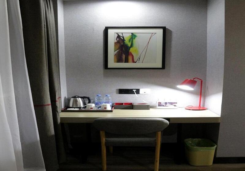 Отель Greentree Inn Huaian Xiangyu North Avenue Changjiang East Road Express