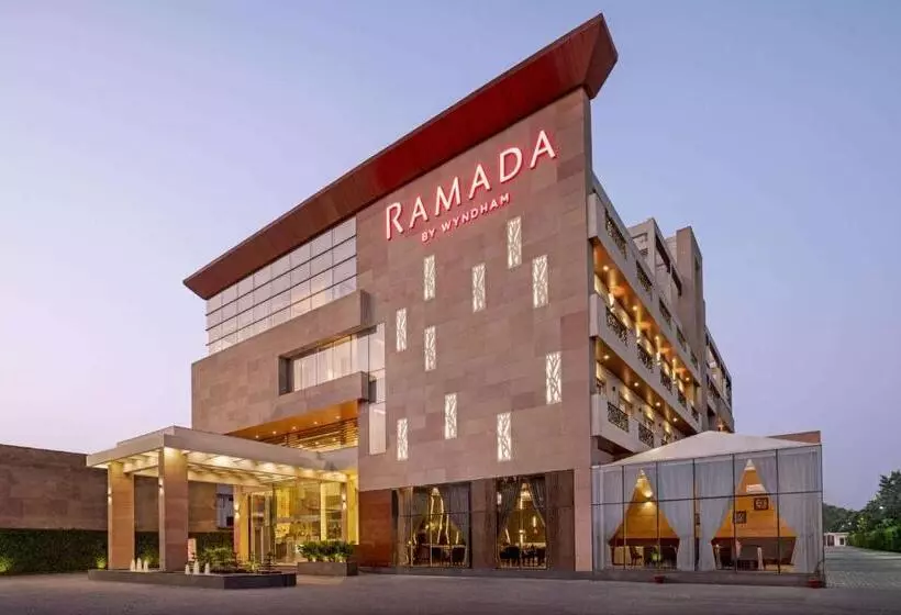 Hotelli Ramada By Wyndham Aligarh Gt Road