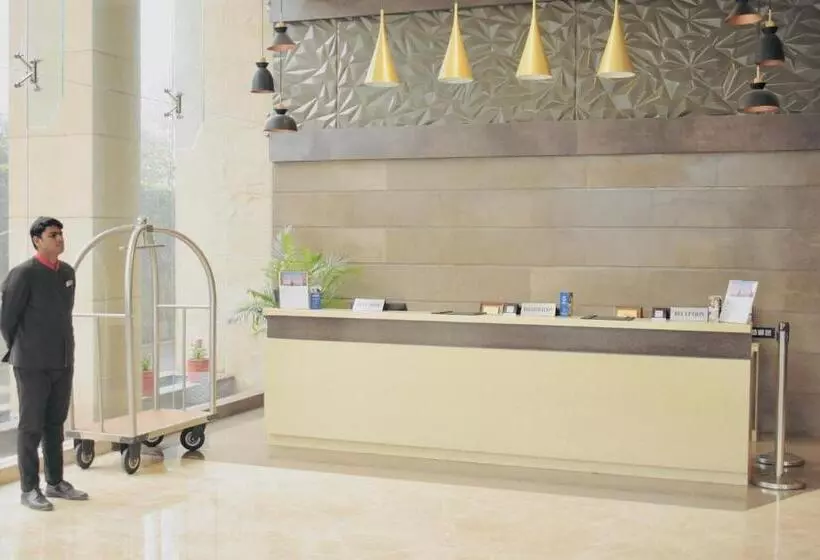 Hotelli Ramada By Wyndham Aligarh Gt Road
