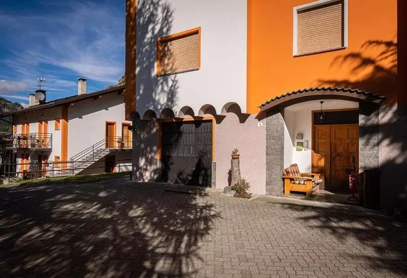 Hostel   Bormio   Livigno   Santa Caterina   Stelvio