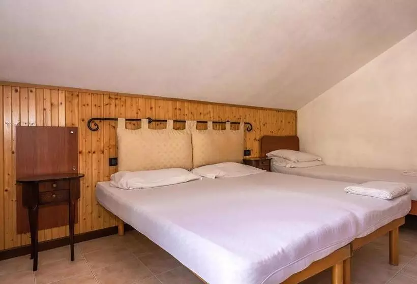 Hostel   Bormio   Livigno   Santa Caterina   Stelvio
